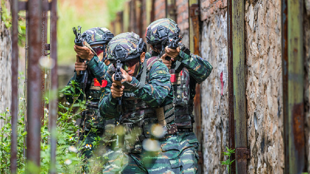 组图丨直击武警特战队员实战化训练风采