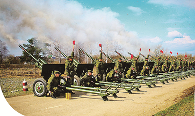 外国武装力量开展新兵训练面面观